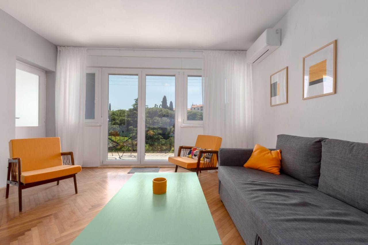 Nona Mileva Apartment Pula Buitenkant foto