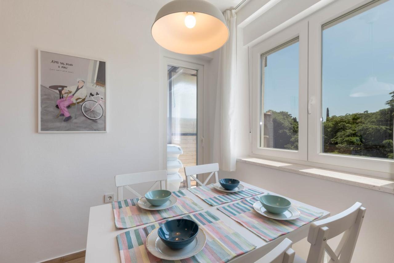 Nona Mileva Apartment Pula Buitenkant foto