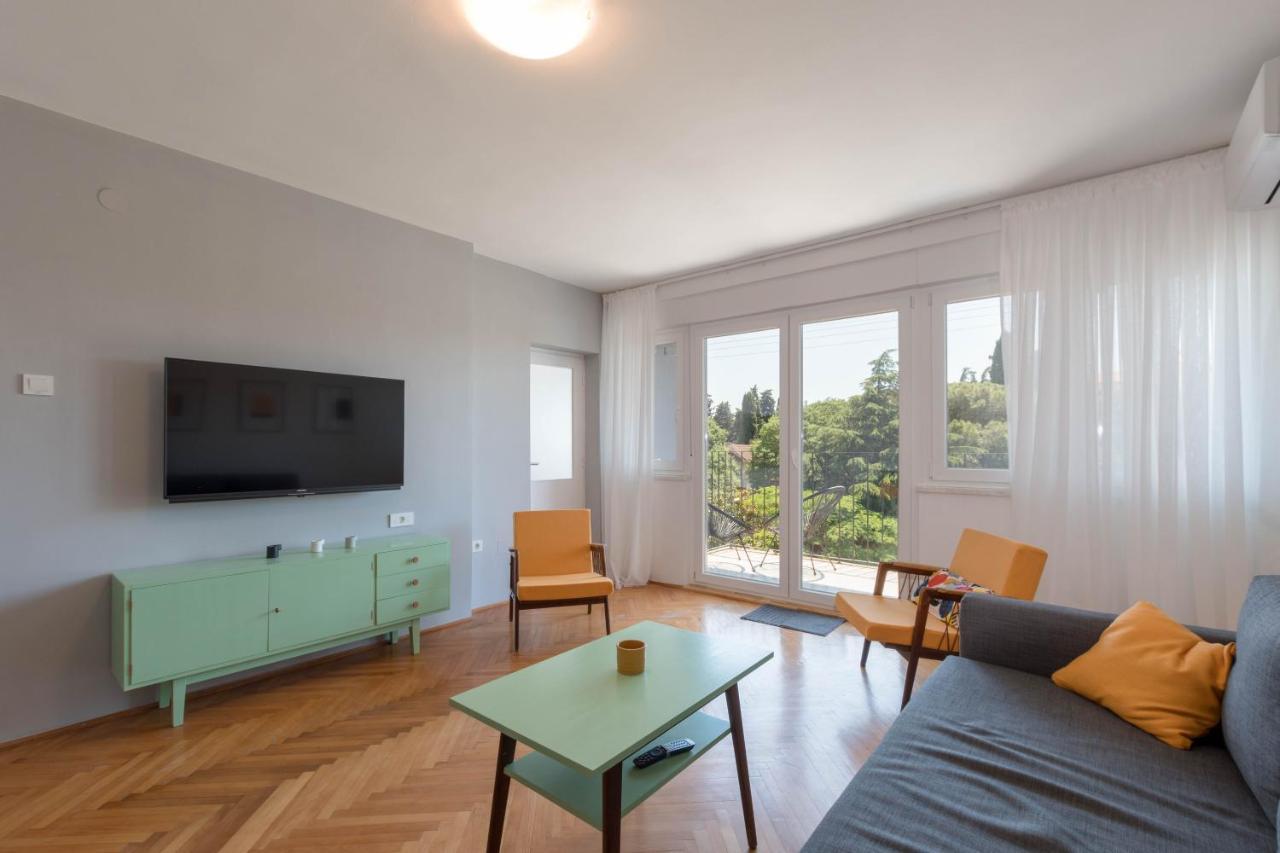 Nona Mileva Apartment Pula Buitenkant foto