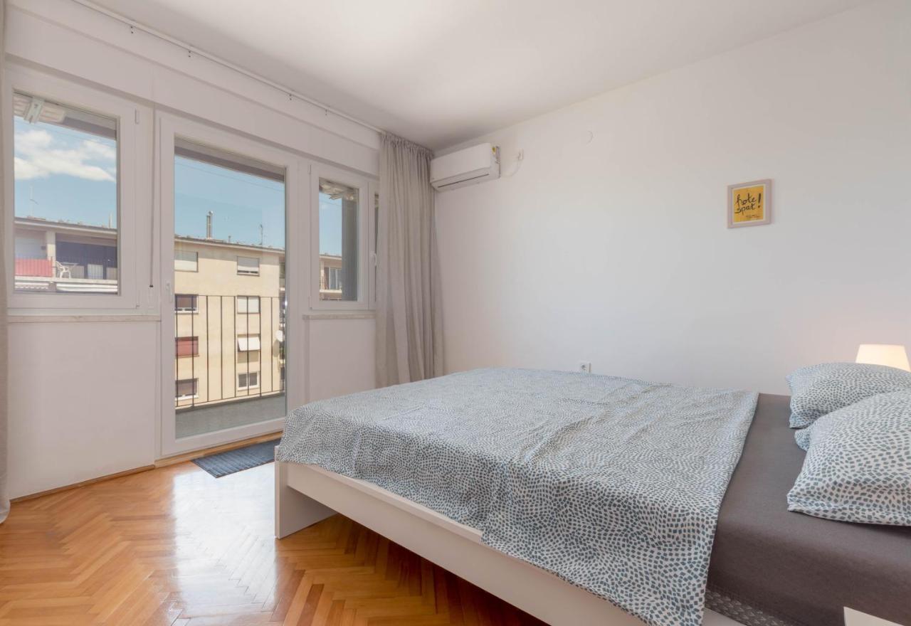 Nona Mileva Apartment Pula Buitenkant foto